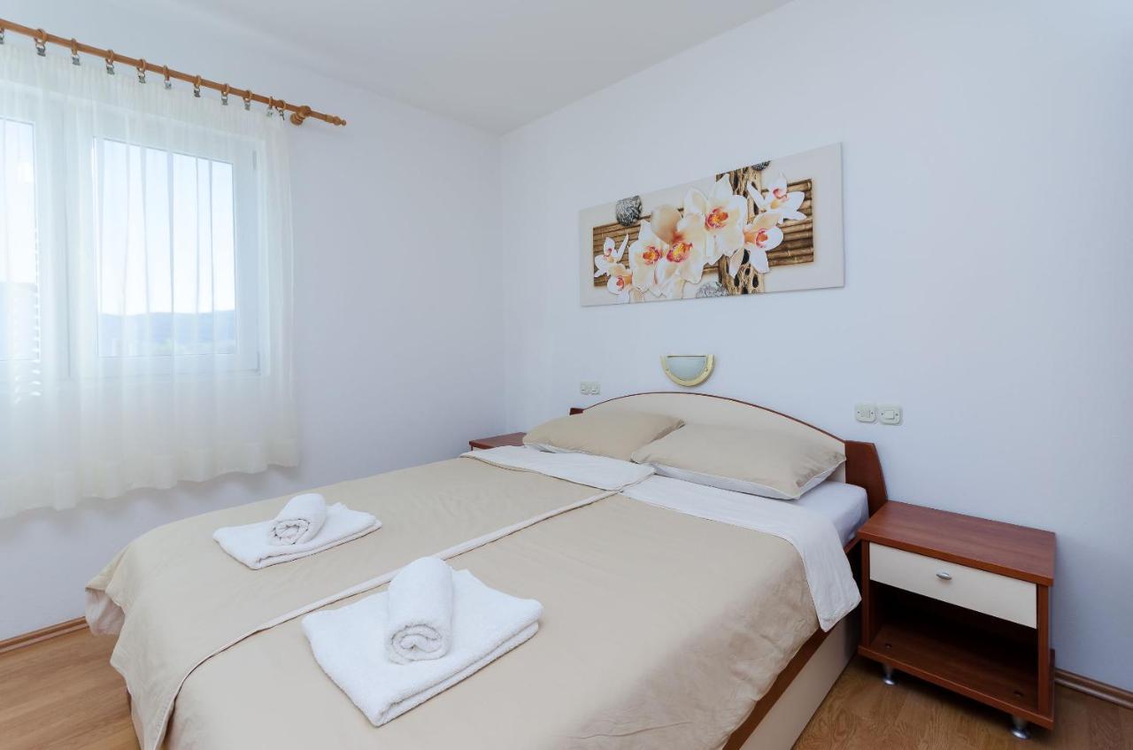 Apartments Marija P Lopar Kültér fotó