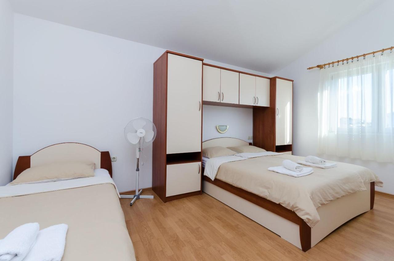 Apartments Marija P Lopar Kültér fotó