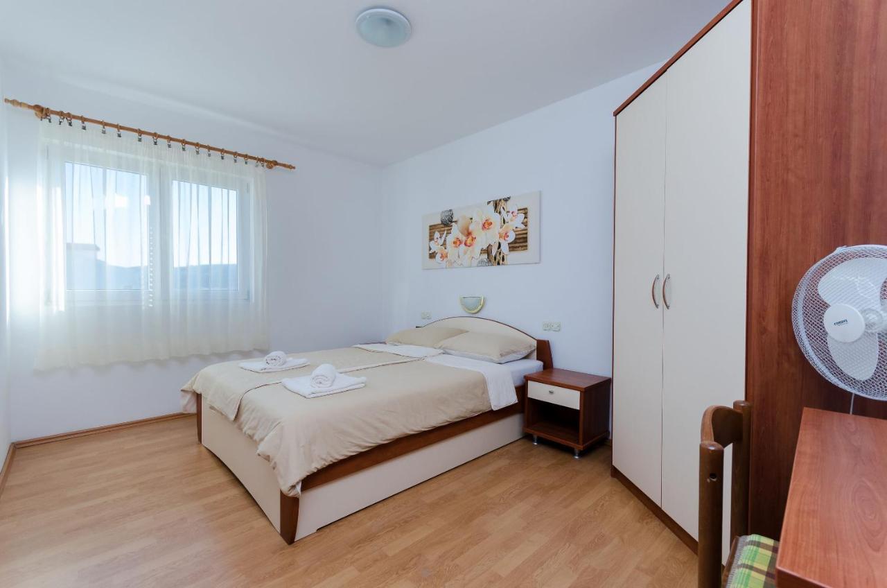 Apartments Marija P Lopar Kültér fotó